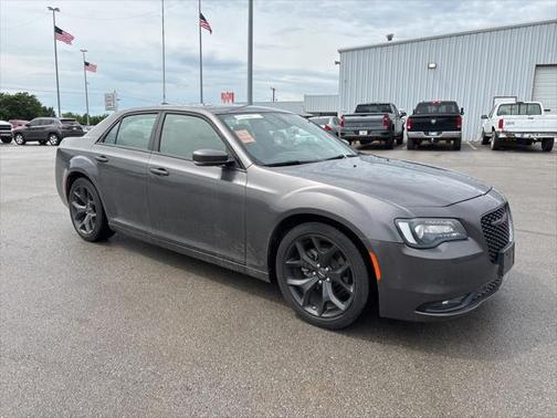 2022 Chrysler 300 S