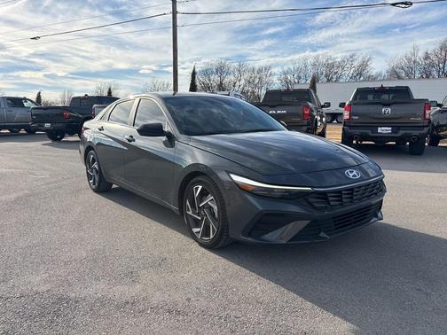 2025 Hyundai ELANTRA Sport