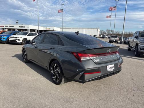 2025 Hyundai ELANTRA Sport