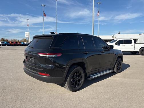 2024 Jeep Grand Cherokee Altitude