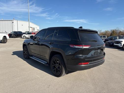 2024 Jeep Grand Cherokee Altitude