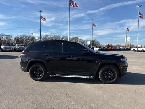 2024 Jeep Grand Cherokee Altitude