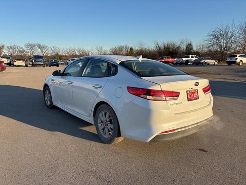 2017 Kia Optima LX