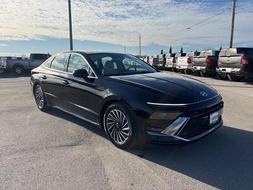 2024 Hyundai SONATA Hybrid SE