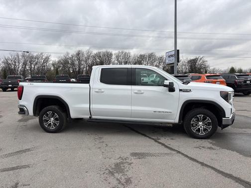 2023 GMC Sierra 1500 SLE