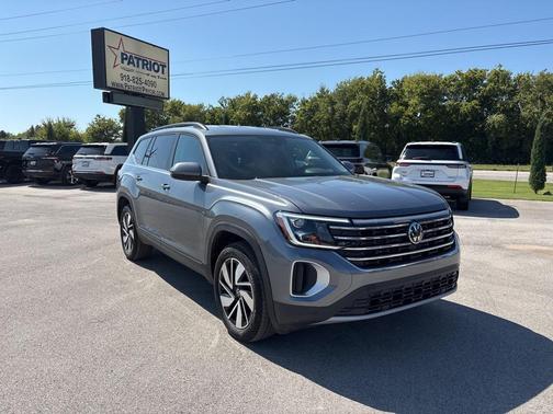 2025 Volkswagen Atlas 2.0T SE w/Technology 4MOTION