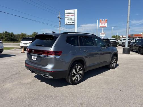 2025 Volkswagen Atlas 2.0T SE w/Technology 4MOTION