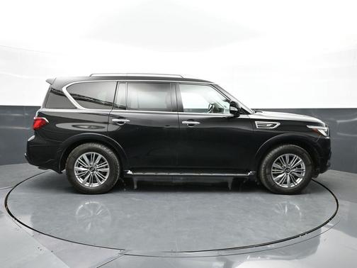 2021 INFINITI QX80 Luxe