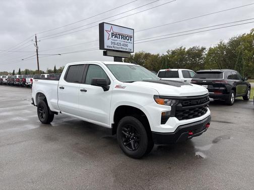 2023 Chevrolet Silverado 1500 Custom Trail Boss