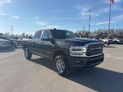 2024 RAM 2500 Laramie Crew Cab 4x4 6'4' Box