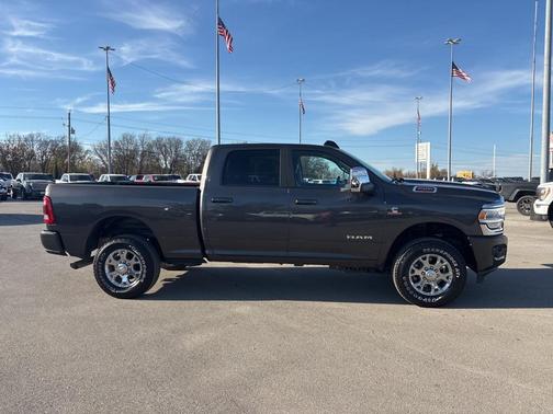 2024 RAM 2500 Laramie Crew Cab 4x4 6'4' Box