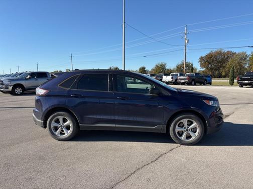 2016 Ford Edge SE