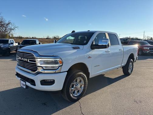 2024 RAM 2500 Laramie Crew Cab 4x4 6'4' Box