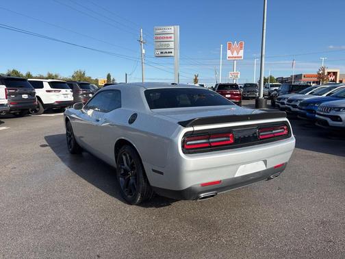 2023 Dodge Challenger SXT
