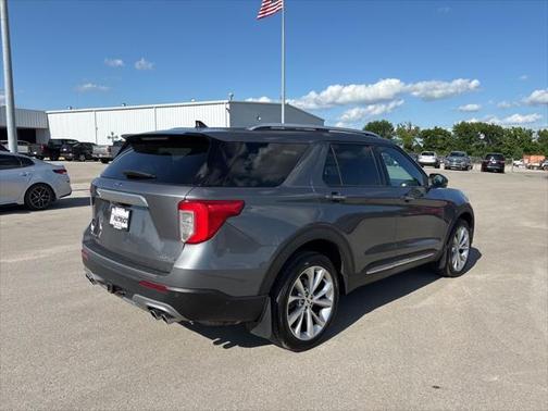 2022 Ford Explorer Platinum