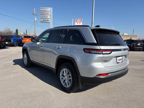 2026 Jeep Grand Cherokee Altitude