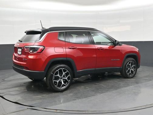 Red Hot Pearlcoat 2026 Jeep Compass Limited