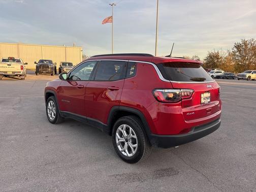 2025 Jeep Compass Latitude