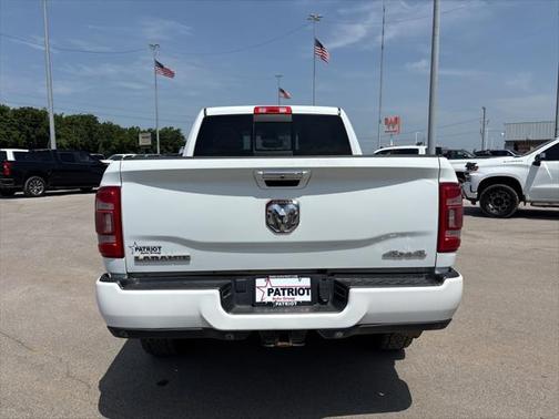 2022 RAM 2500 Laramie Crew Cab 4x4 6'4' Box