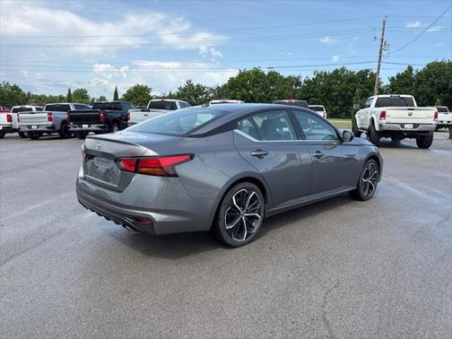 2025 Nissan Altima SR FWD