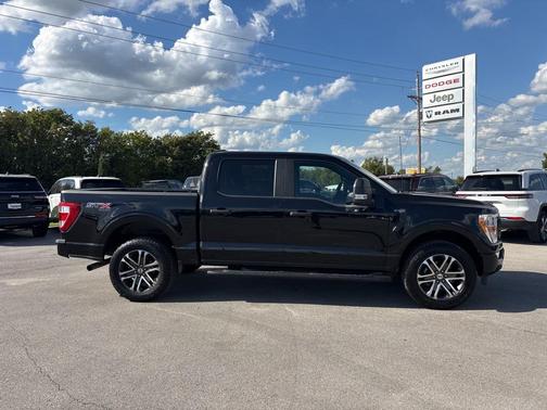 2022 Ford F-150 XL