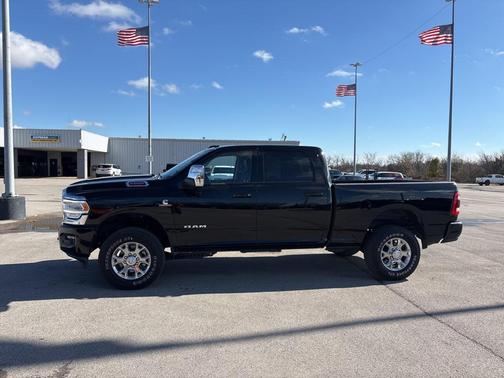2024 RAM 2500 Laramie Crew Cab 4x4 6'4' Box