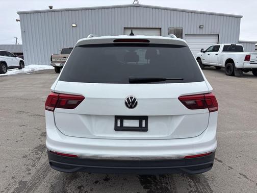 2024 Volkswagen Tiguan 2.0T SE