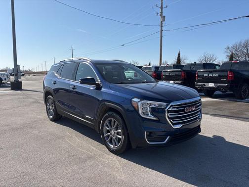 2023 GMC Terrain SLT