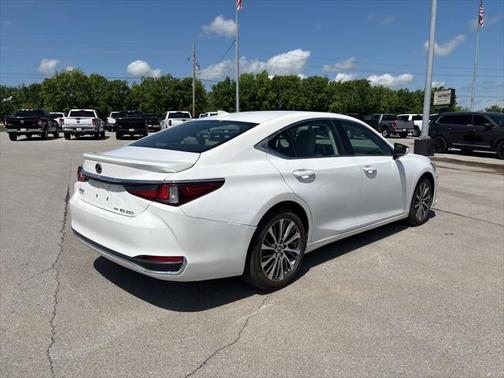 2021 Lexus ES 250 Base
