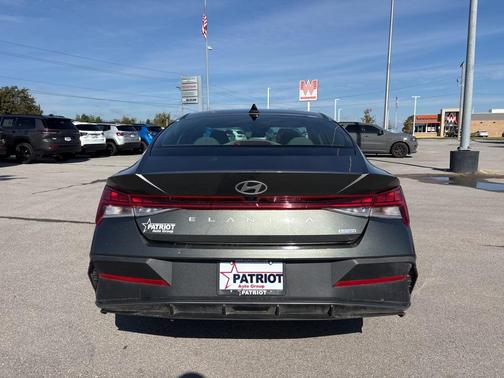 2024 Hyundai ELANTRA HEV Blue