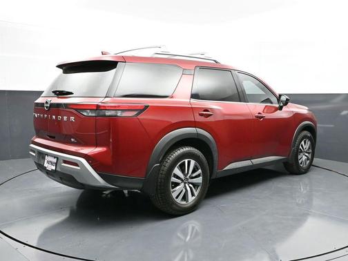 2023 Nissan Pathfinder SL FWD
