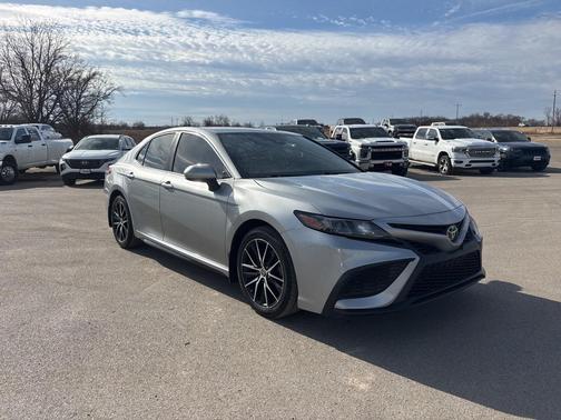 2021 Toyota Camry SE