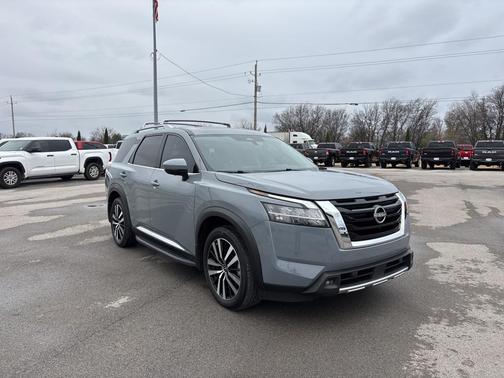 2024 Nissan Pathfinder Platinum 4WD