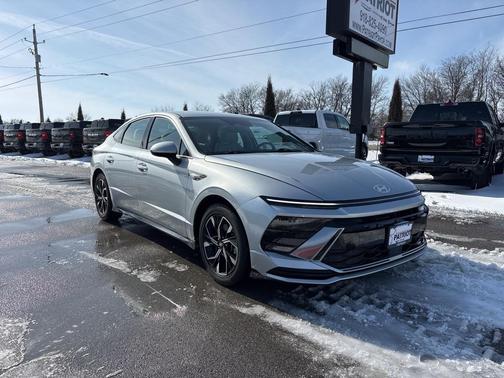 2024 Hyundai SONATA SEL