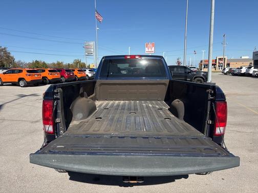 2017 RAM 3500 Tradesman Crew Cab 4x4 8' Box