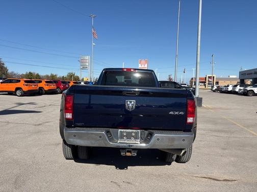 2017 RAM 3500 Tradesman Crew Cab 4x4 8' Box