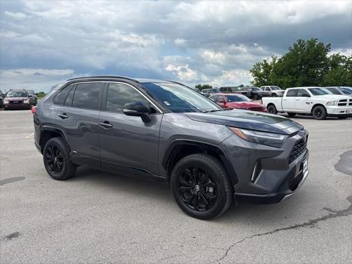 2022 Toyota RAV4 Hybrid SE