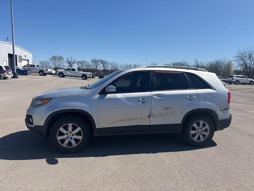 2011 Kia Sorento LX