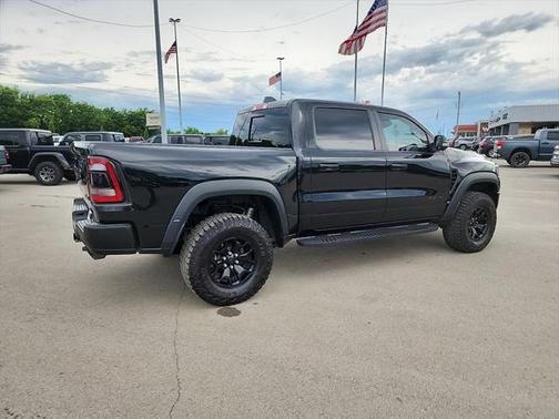 Diamond Black Crystal Pearlcoat 2022 RAM 1500 TRX