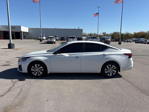 2024 Nissan Altima S FWD