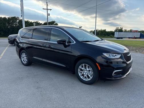 2025 Chrysler Pacifica L
