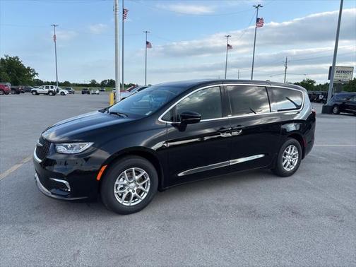 2025 Chrysler Pacifica L