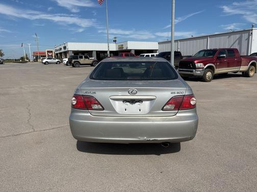 2002 Lexus ES 300 Base
