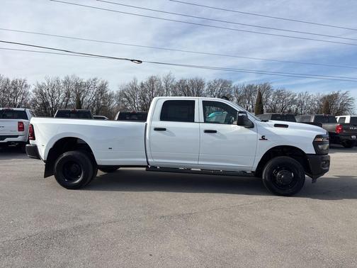 2026 RAM 3500 Tradesman Crew Cab 4x4 8' Box