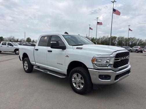 Bright White Clearcoat 2024 RAM 2500 Big Horn Crew Cab 4x4 6'4' Box