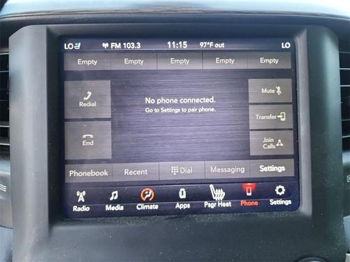 Photo 4 of 12 of 2019 RAM 1500 Laramie