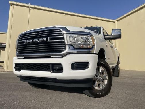 2023 RAM 3500 Laramie Crew Cab 4x4 6'4' Box