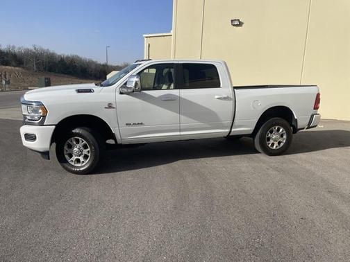 2023 RAM 3500 Laramie Crew Cab 4x4 6'4' Box