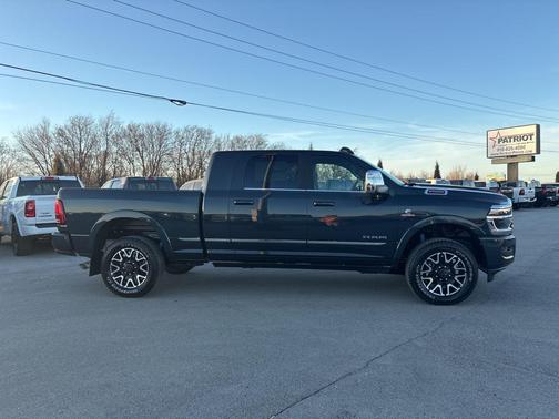 2026 RAM 2500 Limited Mega Cab 4x4 6'4' Box