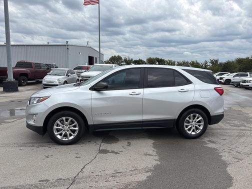 2021 Chevrolet Equinox LS